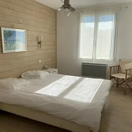 بيت للعطل Maison Confortable A Clement Des Baleines Jardin Clos *